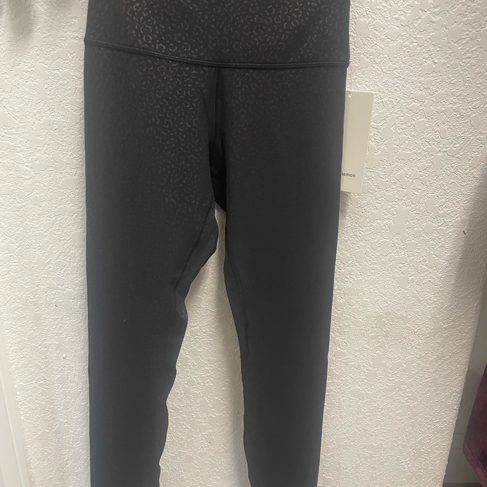 NWT lululemon black full length align Leggings